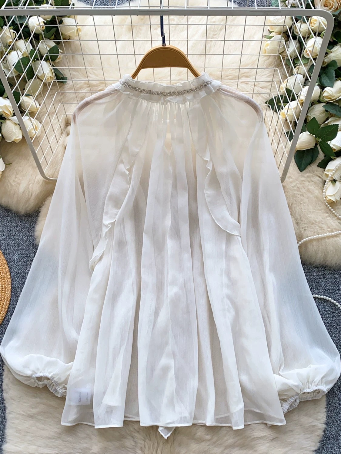 Straight to it butterfly blouse BE433 images